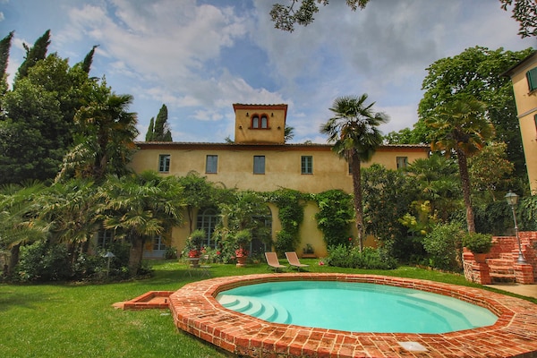 Foto van Panoramische Toscaanse villa - Vakantiehuis in Sinalunga - ExteriorSummer