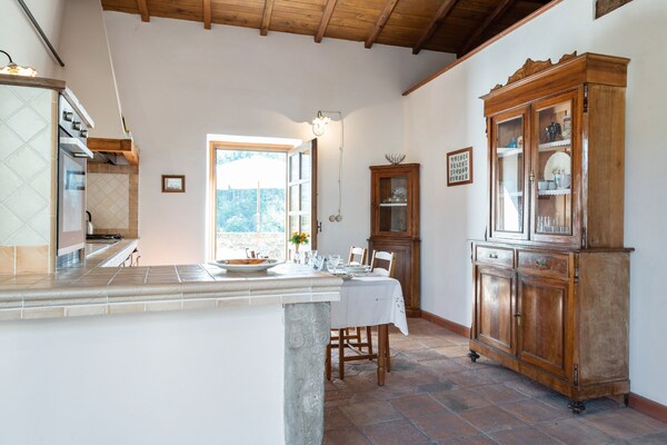 Foto van Toscaanse Haven - Ruime Woning - Vakantiehuis in Casola in Lunigiana - DiningRoom