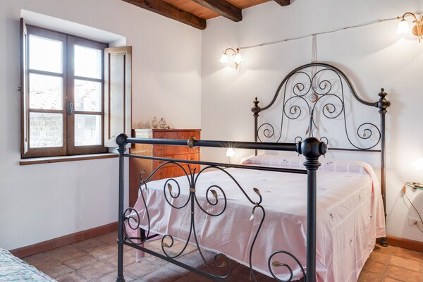 Foto van Toscaanse Haven - Ruime Woning - Vakantiehuis in Casola in Lunigiana - BedRoom