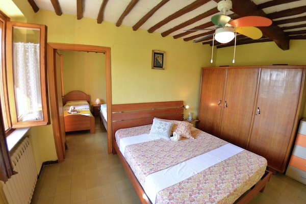 Foto van Boerderij in Gualdo met privézwembad - Vakantiehuis in Massarosa - BedRoom