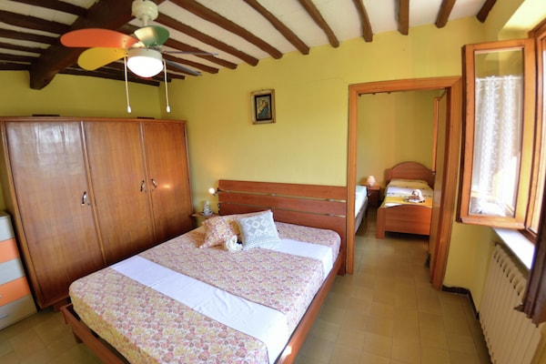 Foto van Boerderij in Gualdo met privézwembad - Vakantiehuis in Massarosa - BedRoom
