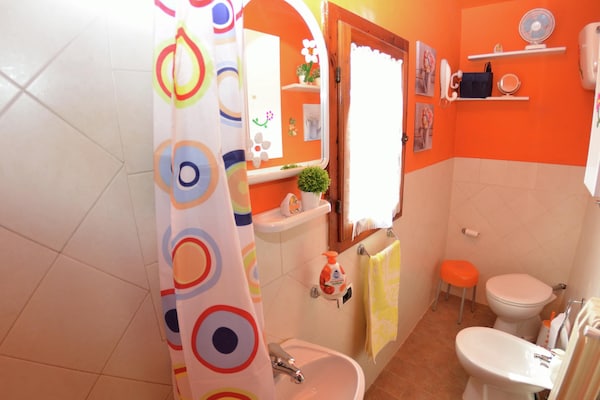 Foto van Boerderij in Gualdo met privézwembad - Vakantiehuis in Massarosa - BathRoom