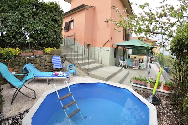 Foto van Boerderij in Gualdo met privézwembad - Vakantiehuis in Massarosa - ExteriorSummer