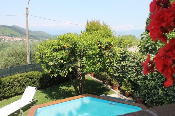 Foto van Capannori Stijlvol Herenhuis - Vakantiehuis in Capannori - GardenSummer