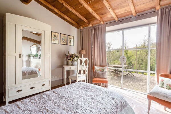 Foto van Boerderij in Toscaanse stijl in Capannori - Vakantiehuis in Capannori - BedRoom