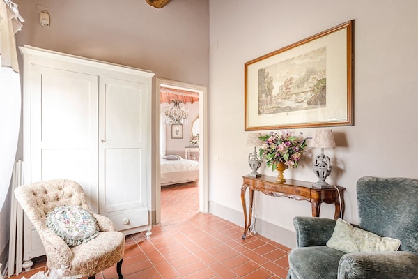 Foto van Boerderij in Toscaanse stijl in Capannori - Vakantiehuis in Capannori - BedRoom