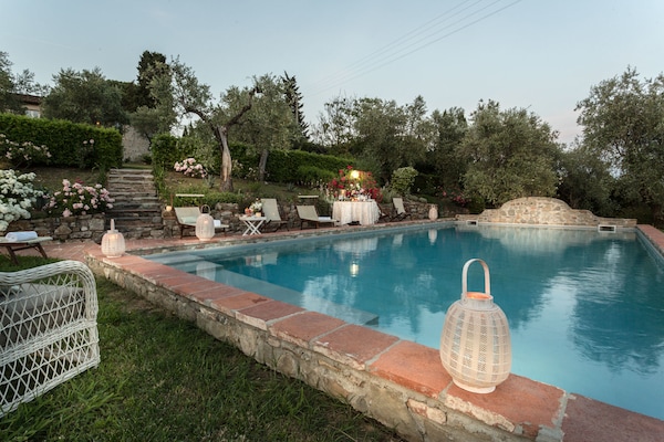 Foto van Boerderij in Toscaanse stijl in Capannori - Vakantiehuis in Capannori - PoolOfHouse