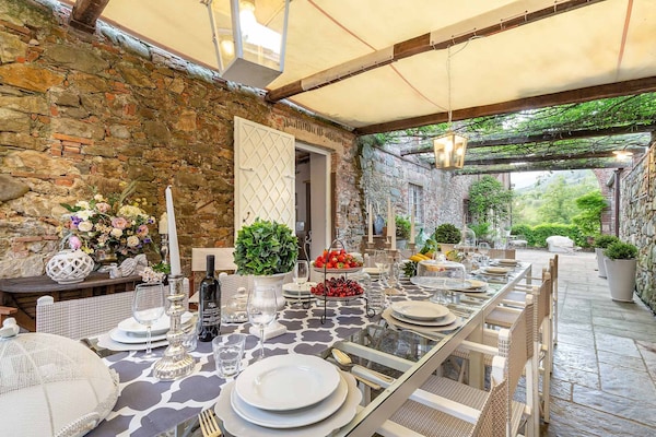 Foto van Boerderij in Toscaanse stijl in Capannori - Vakantiehuis in Capannori - Landing