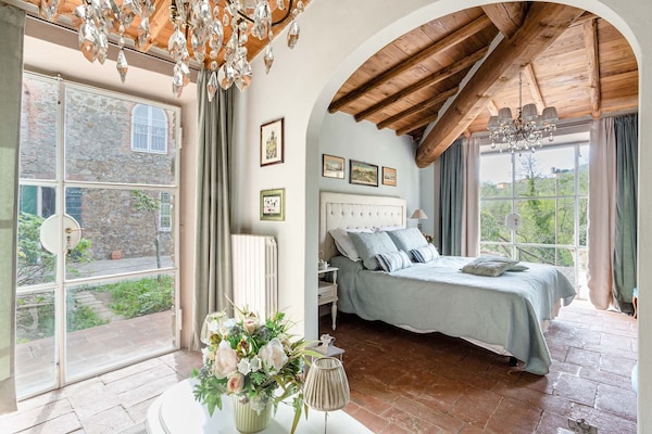 Foto van Boerderij in Toscaanse stijl in Capannori - Vakantiehuis in Capannori - BedRoom