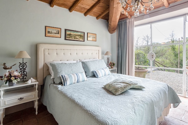 Foto van Boerderij in Toscaanse stijl in Capannori - Vakantiehuis in Capannori - BedRoom