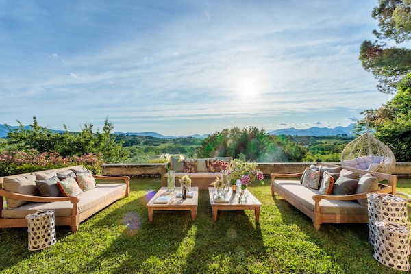 Foto van Villa met 10 slaapkamers in Lucca met zwembad - Vakantiehuis in Montecarlo - TerraceBalcony
