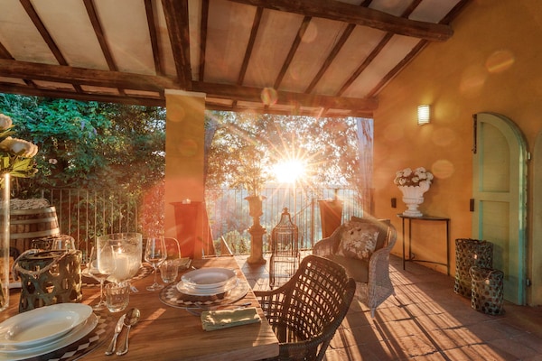 Foto van Villa met 10 slaapkamers in Lucca met zwembad - Vakantiehuis in Montecarlo - TerraceBalcony