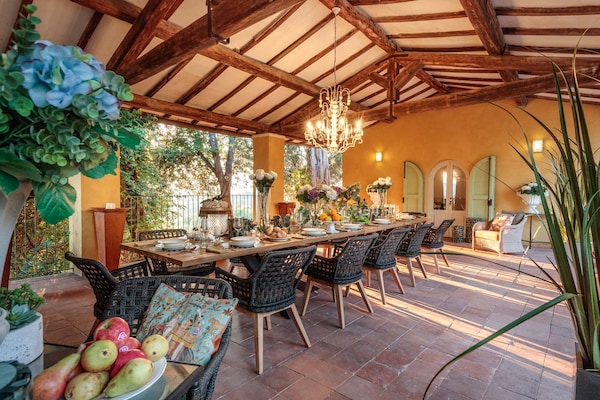 Foto van Villa met 10 slaapkamers in Lucca met zwembad - Vakantiehuis in Montecarlo - TerraceBalcony