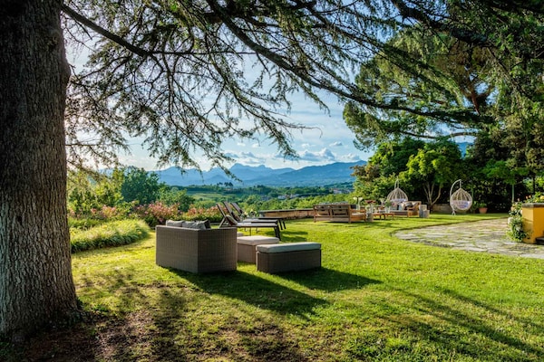 Foto van Villa met 10 slaapkamers in Lucca met zwembad - Vakantiehuis in Montecarlo - GardenSummer