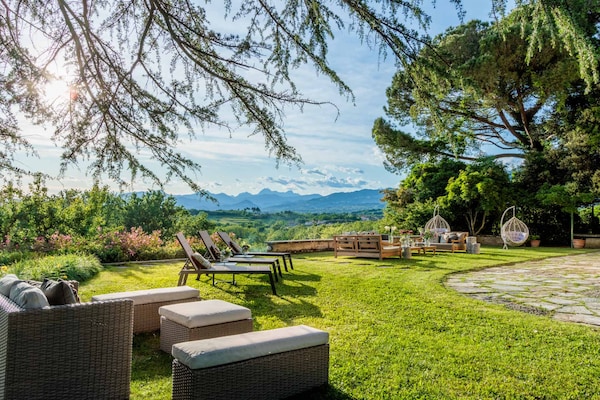 Foto van Villa met 10 slaapkamers in Lucca met zwembad - Vakantiehuis in Montecarlo - GardenSummer