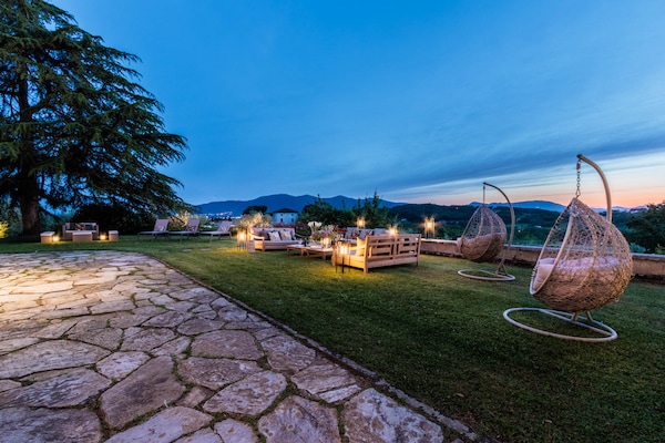 Foto van Villa met 10 slaapkamers in Lucca met zwembad - Vakantiehuis in Montecarlo - GardenSummer