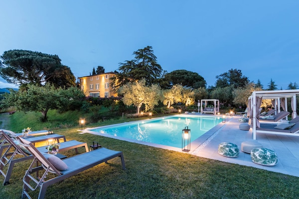 Foto van Villa met 10 slaapkamers in Lucca met zwembad - Vakantiehuis in Montecarlo - PoolOfHouse