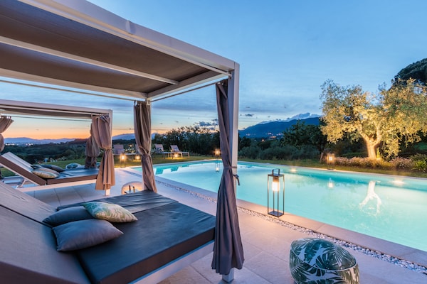Foto van Villa met 10 slaapkamers in Lucca met zwembad - Vakantiehuis in Montecarlo - PoolOfHouse