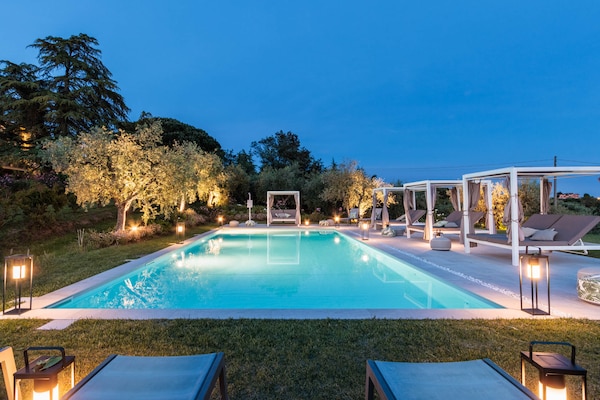 Foto van Villa met 10 slaapkamers in Lucca met zwembad - Vakantiehuis in Montecarlo - PoolOfHouse