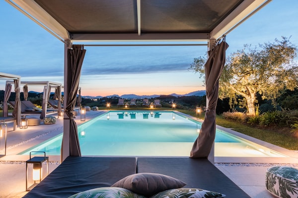 Foto van Villa met 10 slaapkamers in Lucca met zwembad - Vakantiehuis in Montecarlo - PoolOfHouse