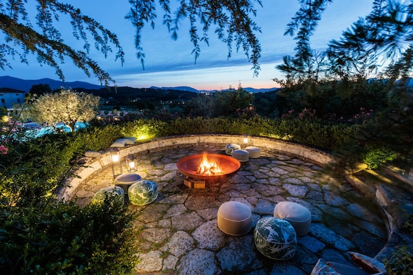 Foto van Villa met 10 slaapkamers in Lucca met zwembad - Vakantiehuis in Montecarlo - ExteriorSummer
