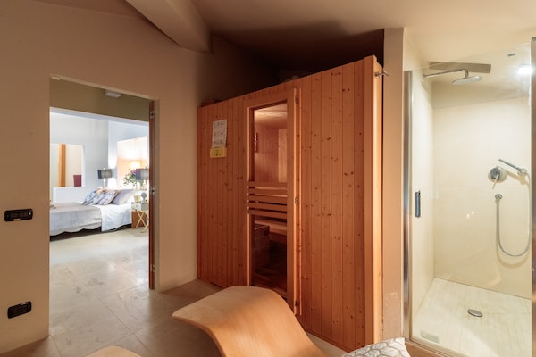 Foto van Villa met 10 slaapkamers in Lucca met zwembad - Vakantiehuis in Montecarlo - Landing