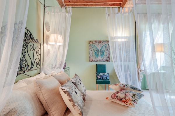 Foto van Villa met 10 slaapkamers in Lucca met zwembad - Vakantiehuis in Montecarlo - BedRoom