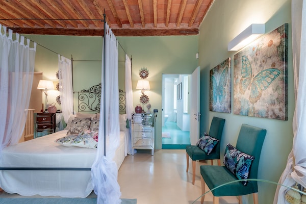 Foto van Villa met 10 slaapkamers in Lucca met zwembad - Vakantiehuis in Montecarlo - BedRoom