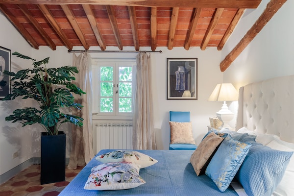 Foto van Villa met 10 slaapkamers in Lucca met zwembad - Vakantiehuis in Montecarlo - BedRoom