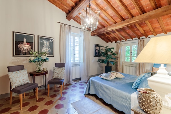 Foto van Villa met 10 slaapkamers in Lucca met zwembad - Vakantiehuis in Montecarlo - BedRoom