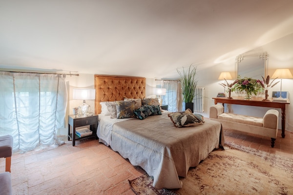 Foto van Villa met 10 slaapkamers in Lucca met zwembad - Vakantiehuis in Montecarlo - BedRoom