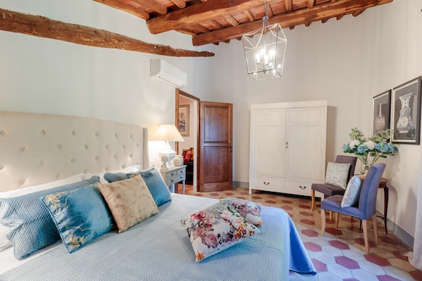 Foto van Villa met 10 slaapkamers in Lucca met zwembad - Vakantiehuis in Montecarlo - BedRoom