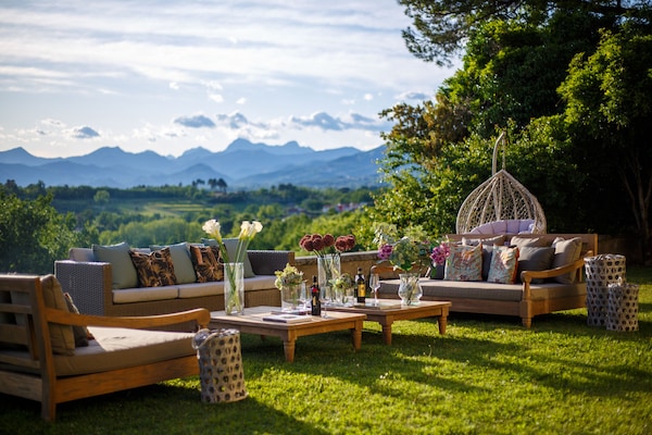 Foto van Villa met 10 slaapkamers in Lucca met zwembad - Vakantiehuis in Montecarlo - TerraceBalcony