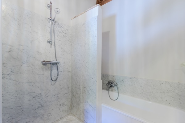 Foto van Luxe villa met 10 slaapkamers in Lucca - Vakantiehuis in Lucca - BathRoom