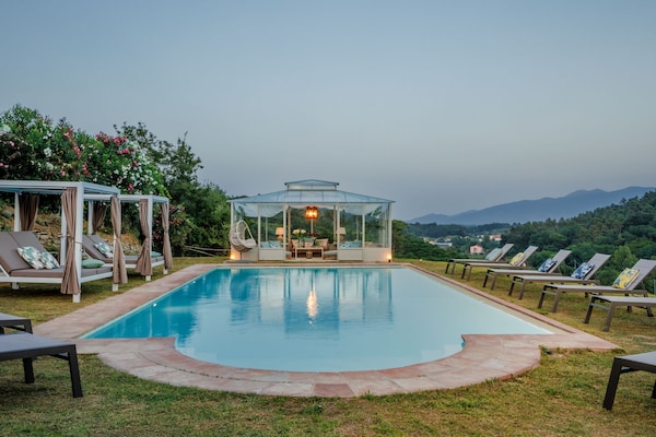 Foto van Luxe villa met 10 slaapkamers in Lucca - Vakantiehuis in Lucca - PoolOfHouse