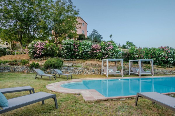 Foto van Luxe villa met 10 slaapkamers in Lucca - Vakantiehuis in Lucca - PoolOfHouse
