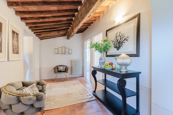 Foto van Luxe villa met 10 slaapkamers in Lucca - Vakantiehuis in Lucca - LivingRoom