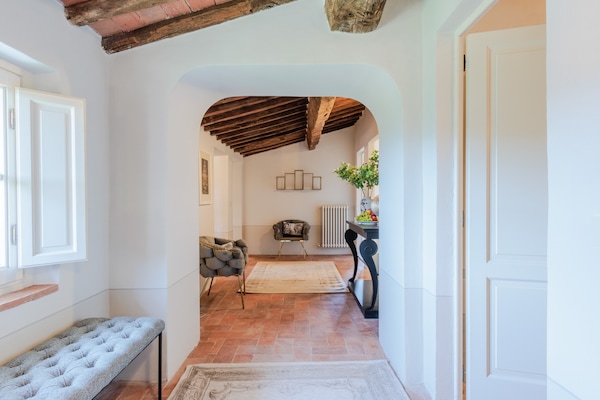 Foto van Luxe villa met 10 slaapkamers in Lucca - Vakantiehuis in Lucca - Landing
