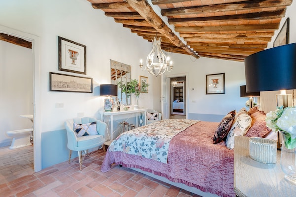 Foto van Luxe villa met 10 slaapkamers in Lucca - Vakantiehuis in Lucca - BedRoom