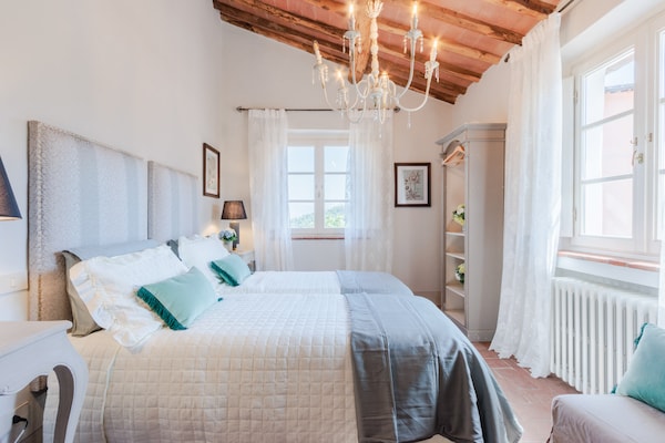 Foto van Luxe villa met 10 slaapkamers in Lucca - Vakantiehuis in Lucca - BedRoom