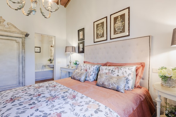 Foto van Luxe villa met 10 slaapkamers in Lucca - Vakantiehuis in Lucca - BedRoom
