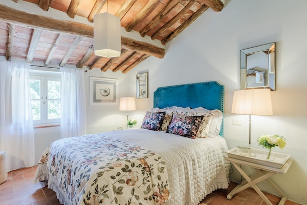 Foto van Luxe villa met 10 slaapkamers in Lucca - Vakantiehuis in Lucca - BedRoom