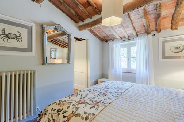 Foto van Luxe villa met 10 slaapkamers in Lucca - Vakantiehuis in Lucca - BedRoom