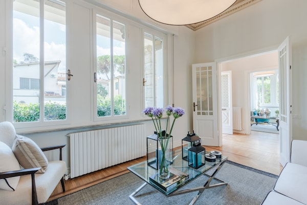 Foto van Villa in Lucca bij historische muren - Vakantiehuis in Lucca - LivingRoom
