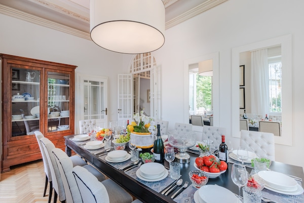Foto van Villa in Lucca bij historische muren - Vakantiehuis in Lucca - DiningRoom