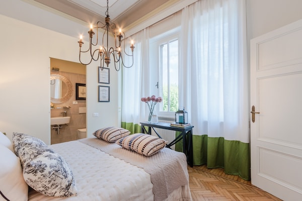 Foto van Villa in Lucca bij historische muren - Vakantiehuis in Lucca - BedRoom