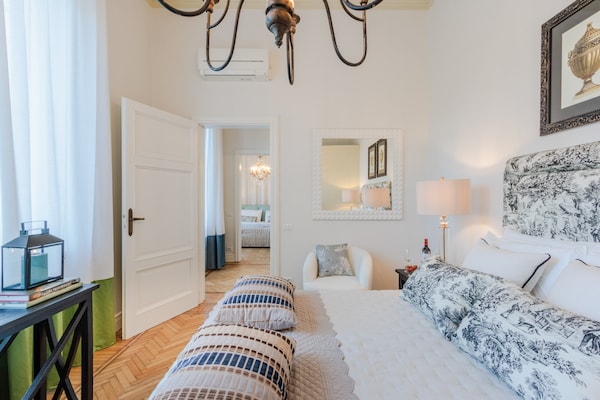 Foto van Villa in Lucca bij historische muren - Vakantiehuis in Lucca - BedRoom