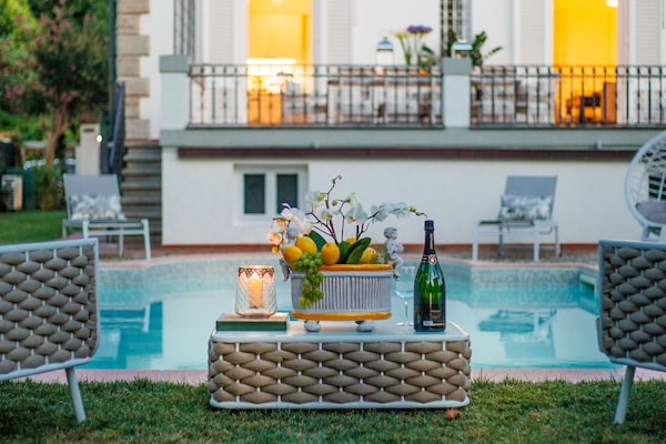Foto van Villa in Lucca bij historische muren - Vakantiehuis in Lucca - PoolOfHouse