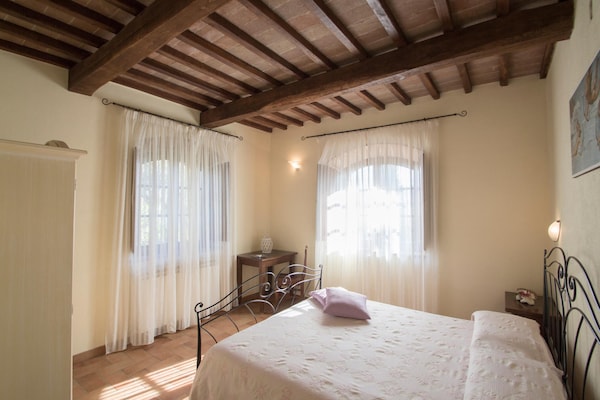 Foto van Huis in Toscane met zwembad - Vakantiehuis in Castel del Piano – GR - BedRoom