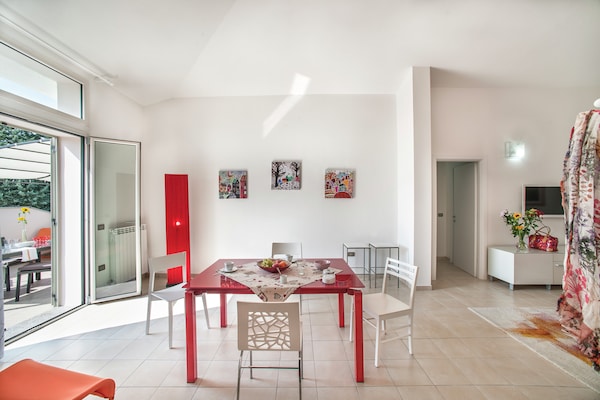 Foto van Grote villa in Tavullia - Vakantiehuis in Tavullia - DiningRoom